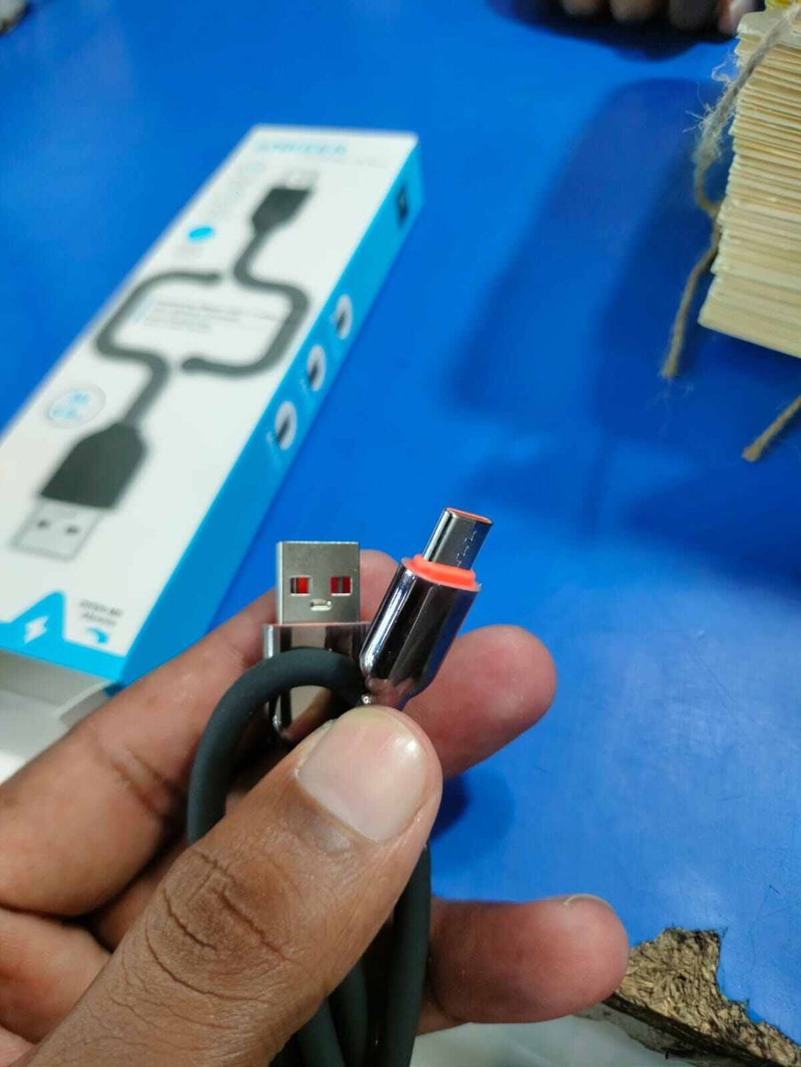 Anker PowerLine ইউএসবি-সি টু ইউএসবি-এ ফাস্ট চার্জিং কেবল thumbnail 3