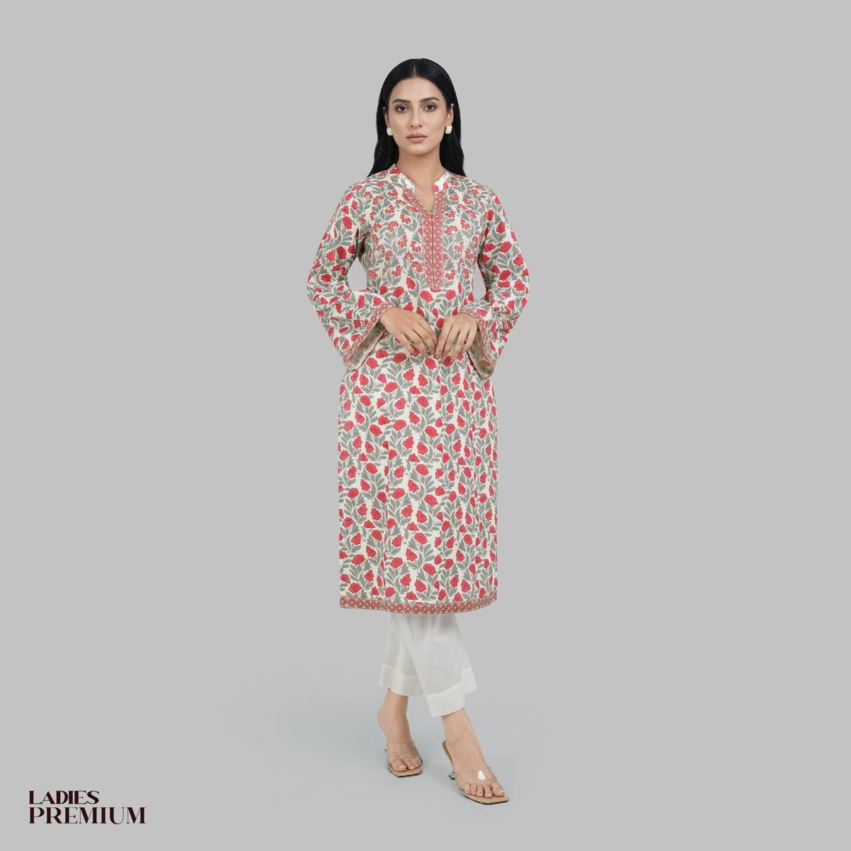 মহিলাদের ফ্যাশন ও পোশাক