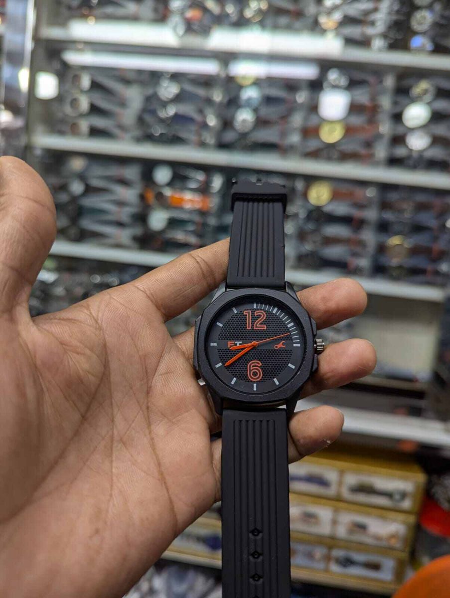 Fastrack স্টানার্স স্পোর্টি ডায়াল পুরুষদের ক্যাজুয়াল রিস্টওয়াচ